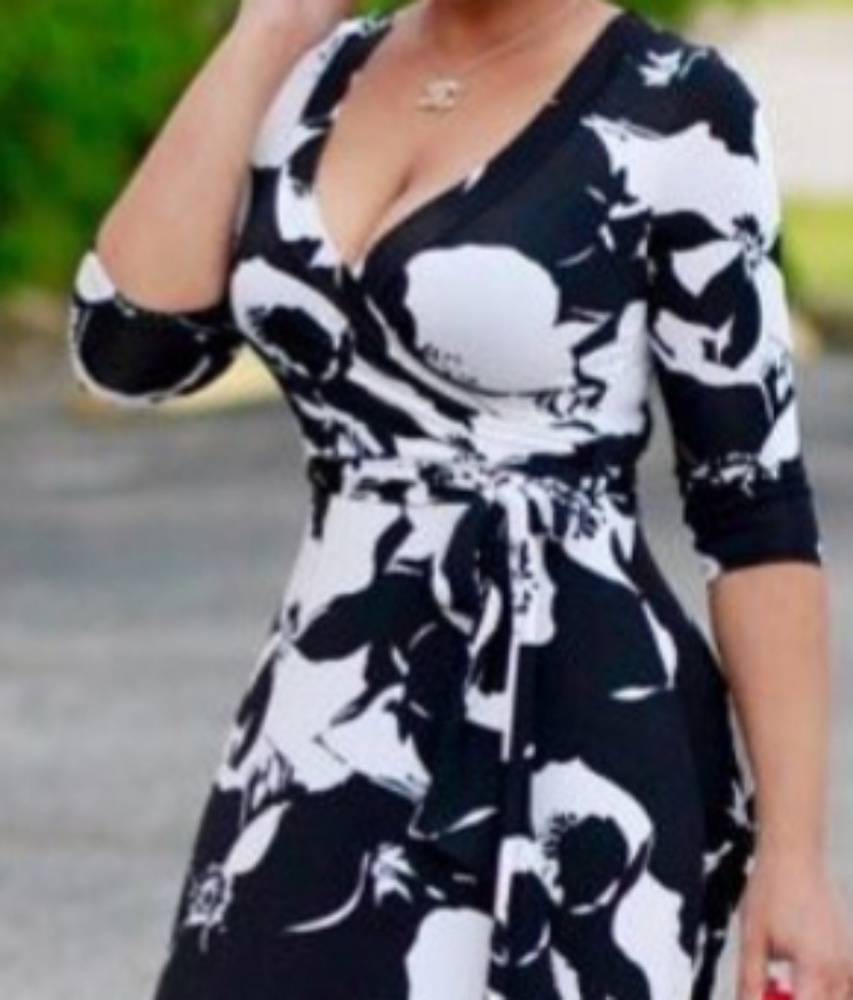 Dress - Picture 2 of 3